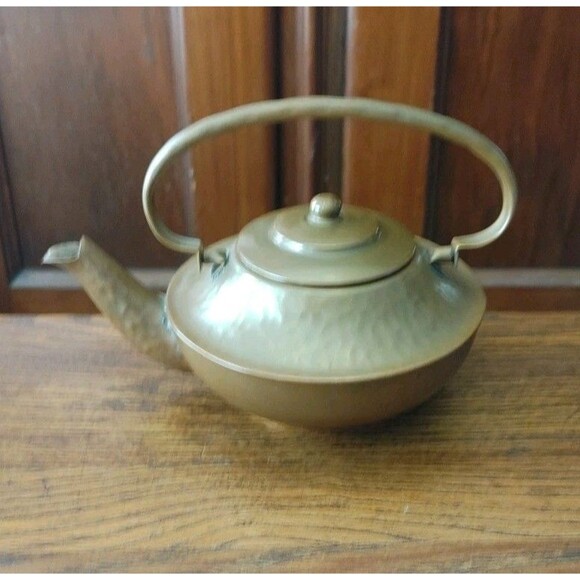BEAUTIFUL Vintage GREGORIAN Hammered Solid Copper TEAPOT USA Tea Pot Copperware - Picture 1 of 5